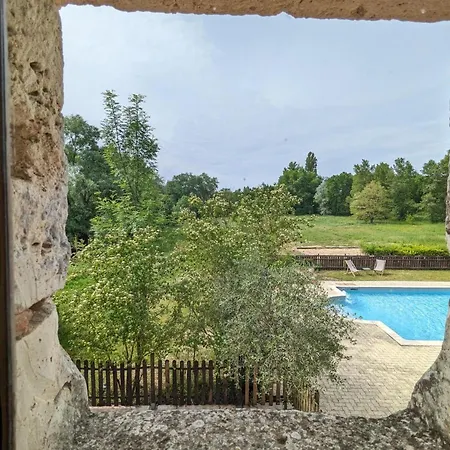 Gite Familial Avec Piscine Privative, Grand Jardin Et Recharge Voiture Electrique, Pres D'aubeterre-sur-dronne - Fr-1-653-256 * Bazac