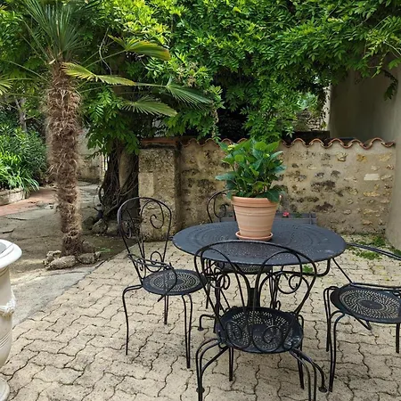 Gite Familial Avec Piscine Privative, Grand Jardin Et Recharge Voiture Electrique, Pres D'aubeterre-sur-dronne - Fr-1-653-256 Nyaraló